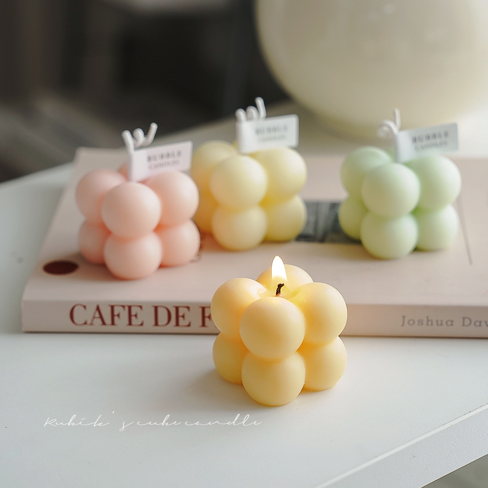 Little Bubble Cube Candle Hand - Soy Wax Flake 评论和价格